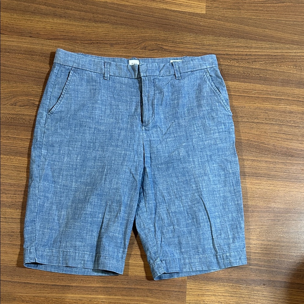 GAP Women’s Light Blue Flat Front Shorts